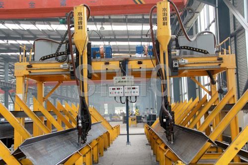 20120908105140837 H型鋼焊接機